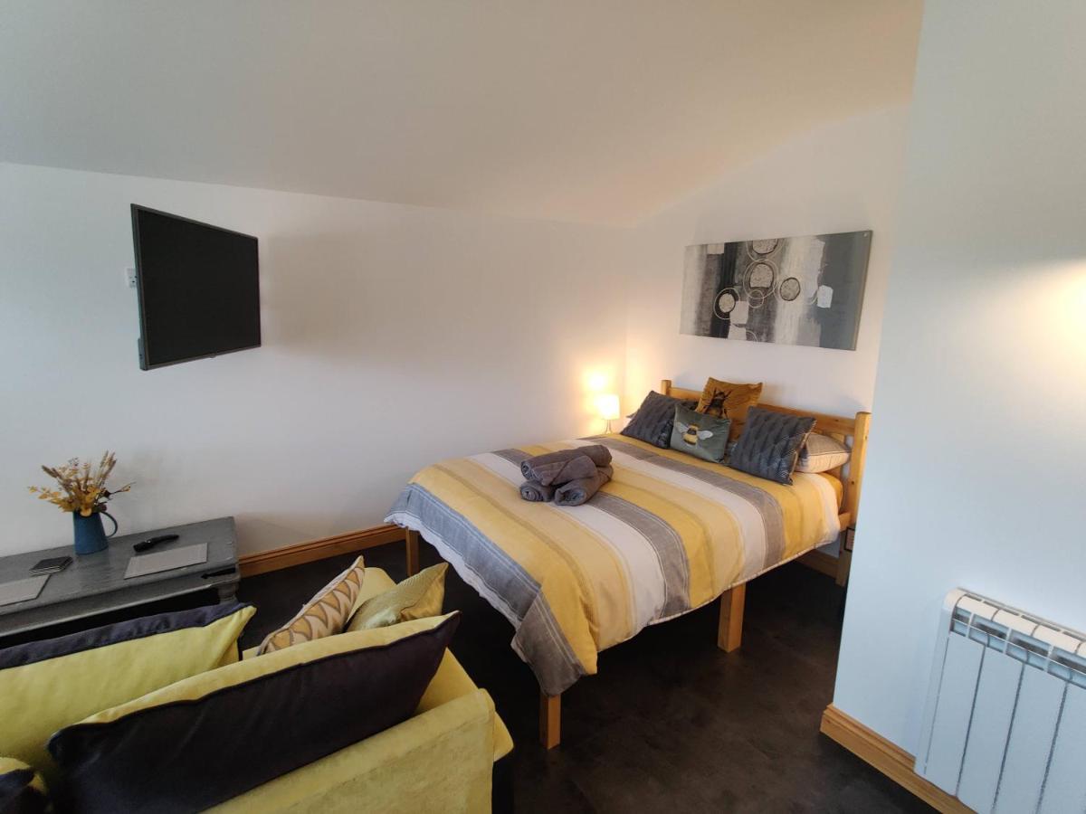 Bootle  Bumble Bee Cabin מראה חיצוני תמונה